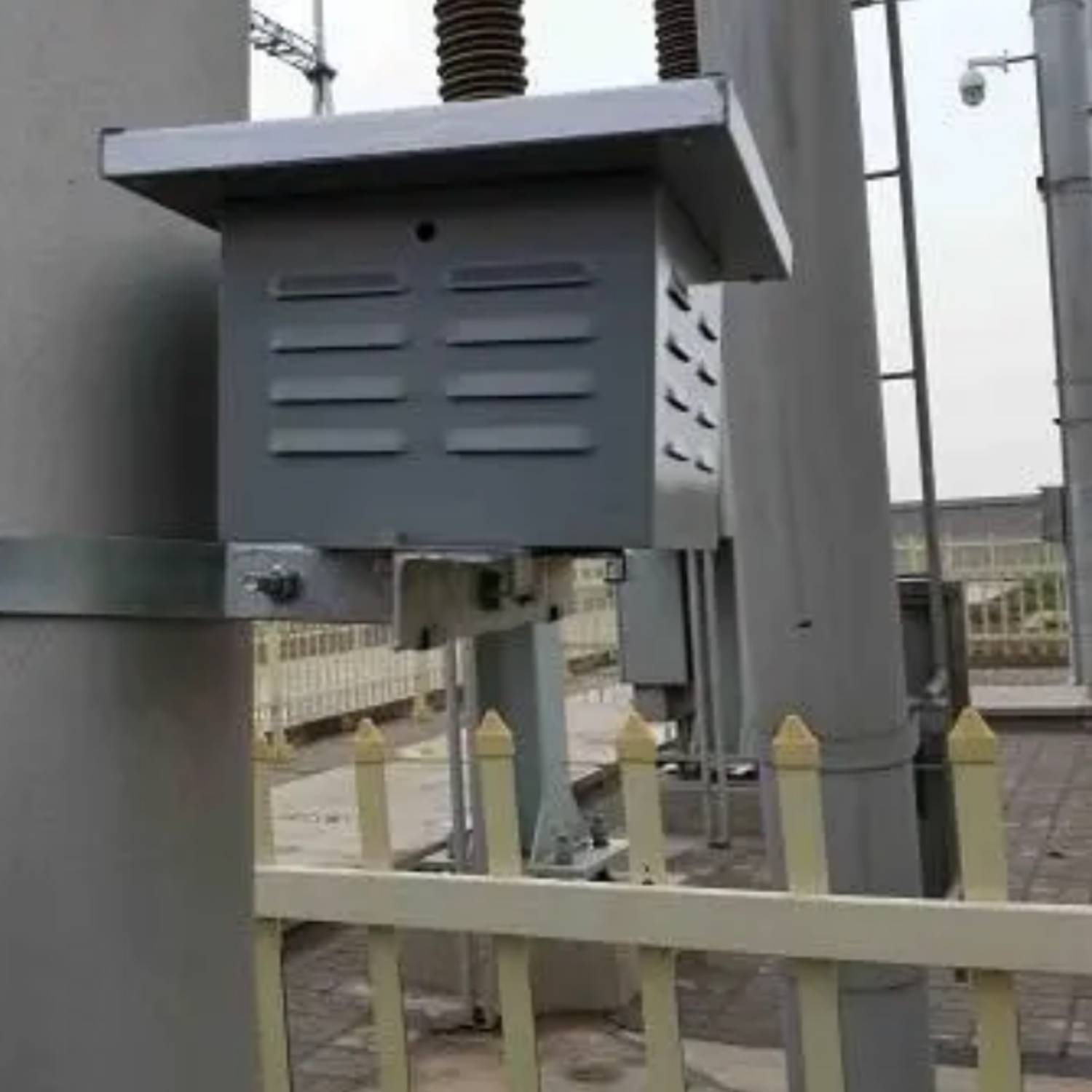 Ultrasonic Squirrel Deterrent: image 3